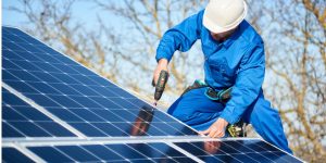 Installation Maintenance Panneaux Solaires Photovoltaïques à Montpezat